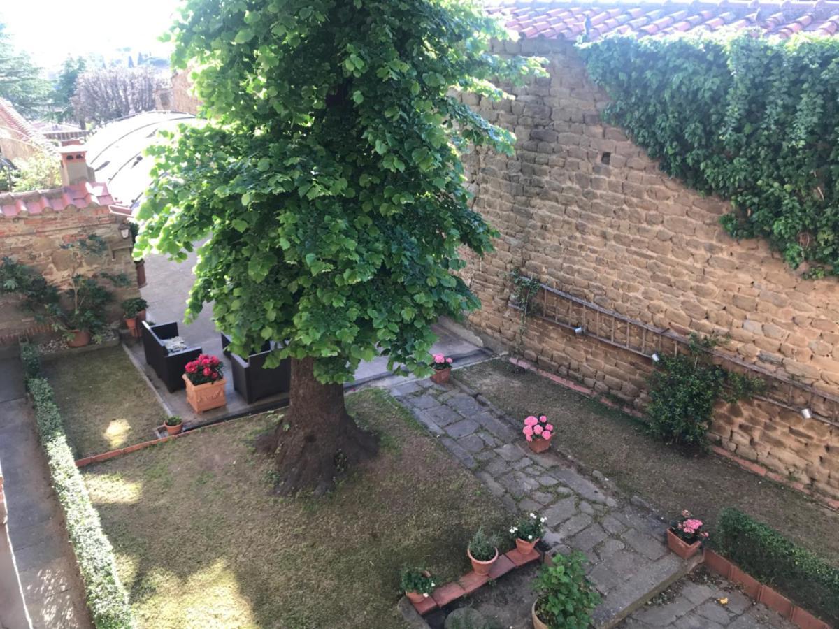 Suite Romantica Con Giardino In Dimora Storica - Camera E Appartamento - B&B Palazzo Robicci 卡斯蒂里昂·菲奥伦蒂 外观 照片