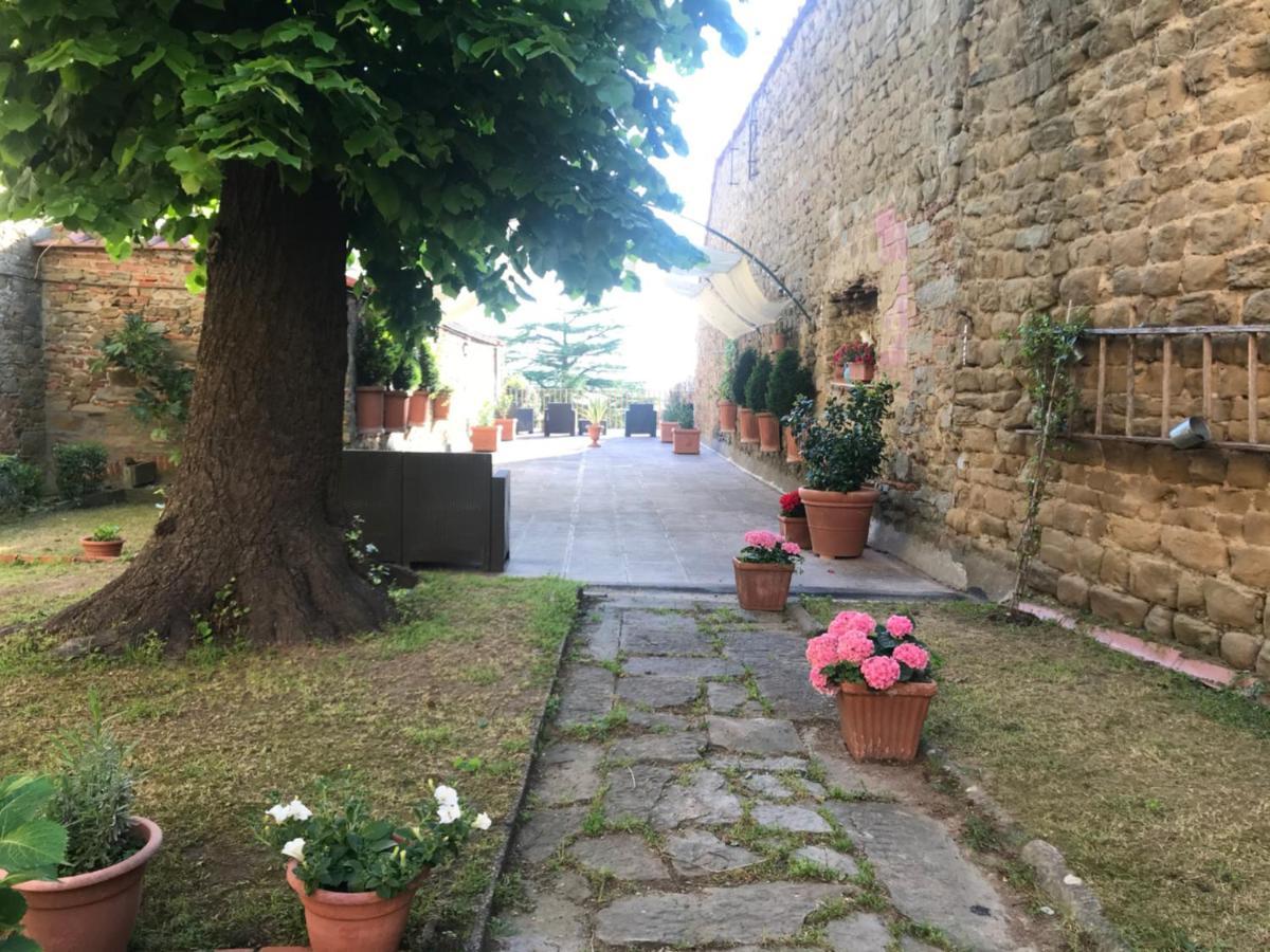 Suite Romantica Con Giardino In Dimora Storica - Camera E Appartamento - B&B Palazzo Robicci 卡斯蒂里昂·菲奥伦蒂 外观 照片