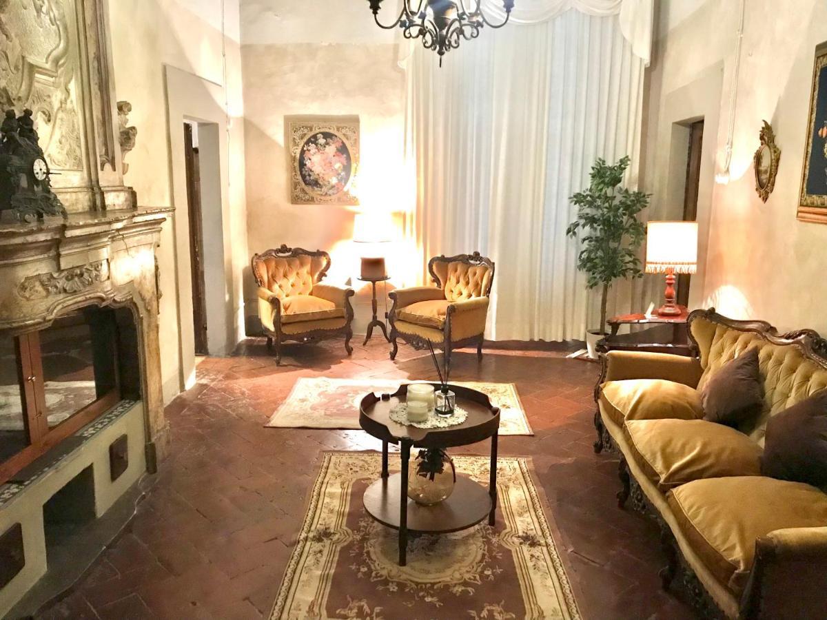 Suite Romantica Con Giardino In Dimora Storica - Camera E Appartamento - B&B Palazzo Robicci 卡斯蒂里昂·菲奥伦蒂 外观 照片